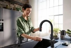 Hansgrohe Aqittura M91 - Miscelatore Da Lavello, Con Bocca Di Erogazione Estraibile, SodaSystem, SBox, Nero Opaco 76806670 -franke Shop 9e0f64472639d1e7324f6fbf